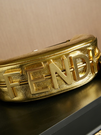 フェンディバッグ素材ディテール